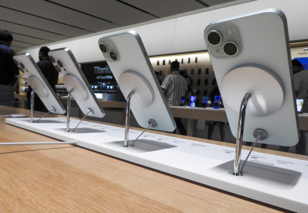 Apple chip AI